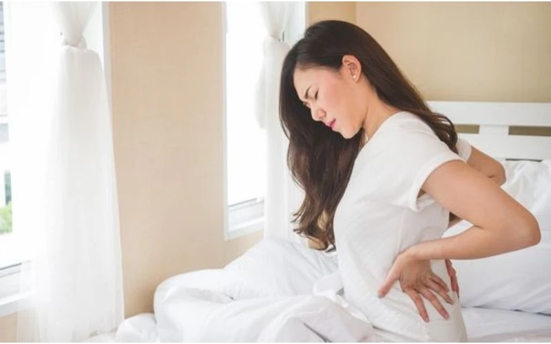 Loãng xương ở phụ nữ mãn kinh: Bạn có thể làm gì để bảo vệ xương khớp?